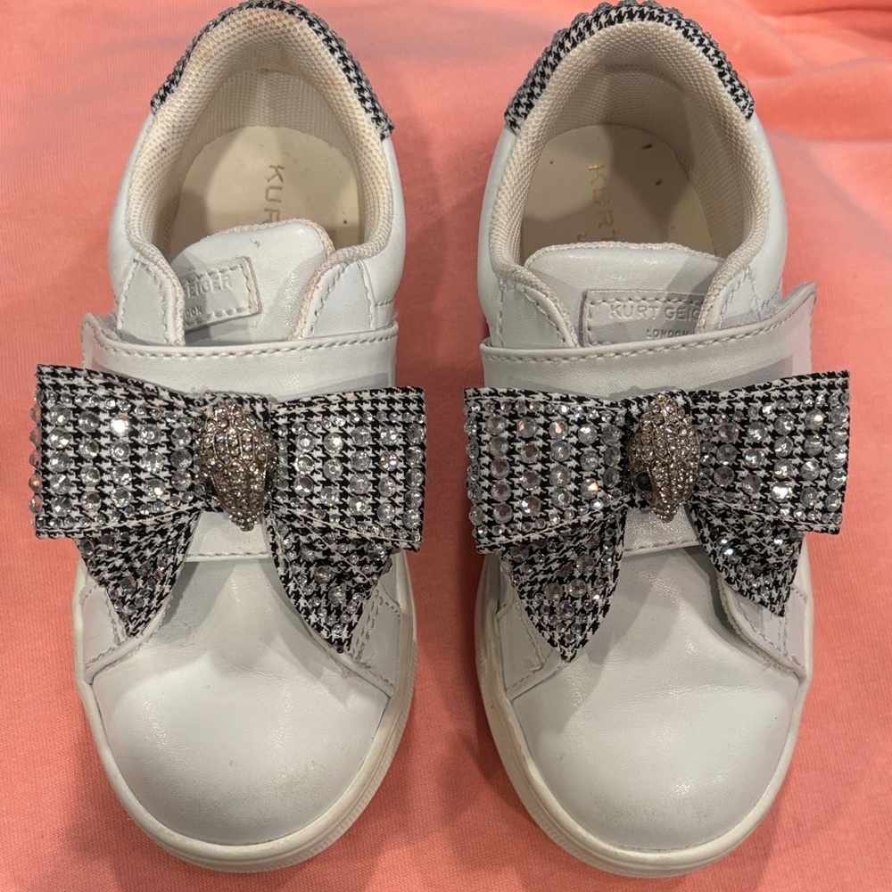 Kurt Geiger White Dress Shoes with Sparkling Bow-Perfect Birthday Girl shoes!
